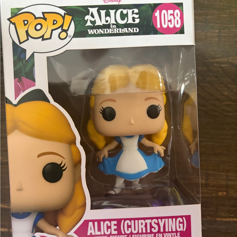 Disney Alice in Wonderland Pop! Alice (Blue & White) #1058